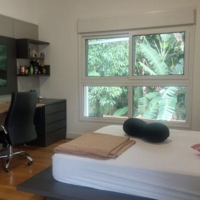 Casa em Condomínio com 330m², 4 quartos, 3 suítes, 2 garagens, no bairro Cacupé em Florianópolis