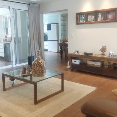 Casa em Condomínio com 330m², 4 quartos, 3 suítes, 2 garagens, no bairro Cacupé em Florianópolis