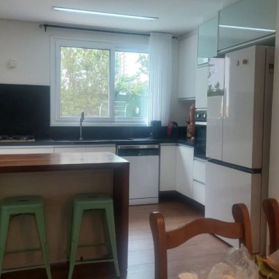 Casa em Condomínio com 330m², 4 quartos, 3 suítes, 2 garagens, no bairro Cacupé em Florianópolis