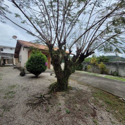 Casa Residencial com 59m², 2 quartos, 1 garagem, no bairro Real Parque em São José