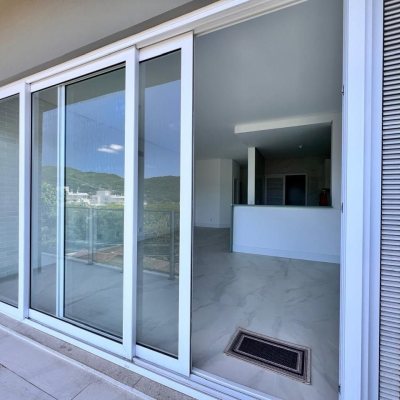 Apartamentos com 133m², 3 quartos, 3 suítes, 2 garagens, no bairro João Paulo em Florianópolis