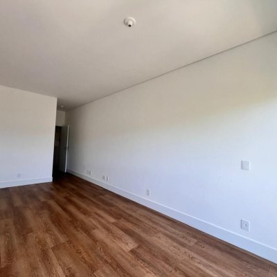 Apartamentos com 133m², 3 quartos, 3 suítes, 2 garagens, no bairro João Paulo em Florianópolis
