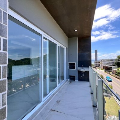 Apartamentos com 133m², 3 quartos, 3 suítes, 2 garagens, no bairro João Paulo em Florianópolis
