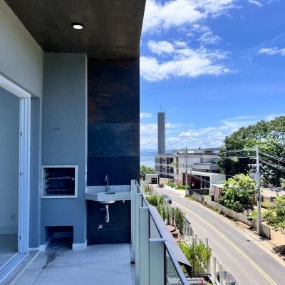 Apartamentos com 133m², 3 quartos, 3 suítes, 2 garagens, no bairro João Paulo em Florianópolis