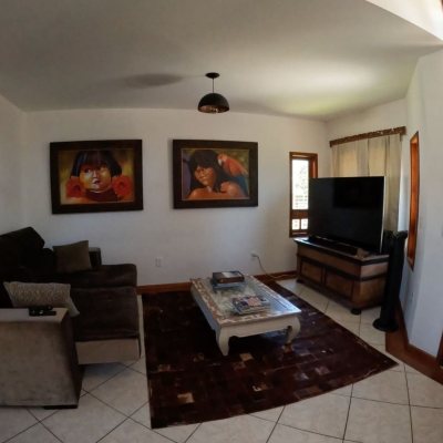 Casa em Condomínio com 230m², 3 quartos, 3 suítes, 4 garagens, no bairro Rio Tavares em Florianópolis