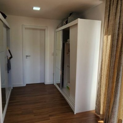 Casa em Condomínio com 200m², 4 quartos, 3 suítes, 4 garagens, no bairro Cachoeira Do Bom Jesus em Florianópolis