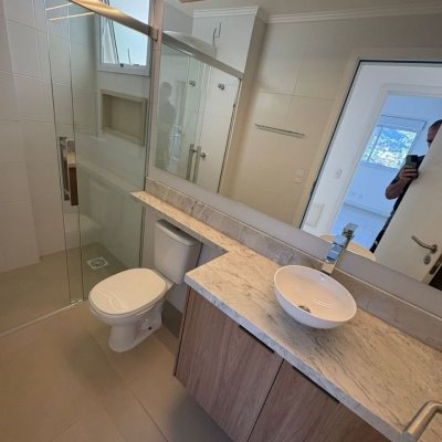 Apartamentos com 65m², 2 quartos, 1 suíte, 2 garagens, no bairro Itacorubi em Florianópolis