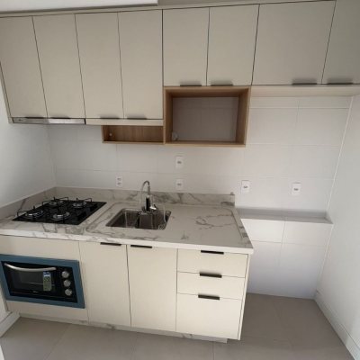 Apartamentos com 65m², 2 quartos, 1 suíte, 2 garagens, no bairro Itacorubi em Florianópolis