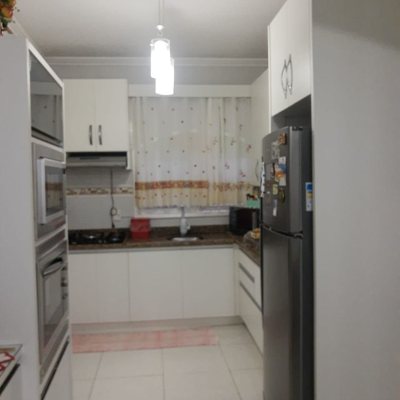 Casa Residencial com 357m², no bairro Sambaqui em Florianópolis