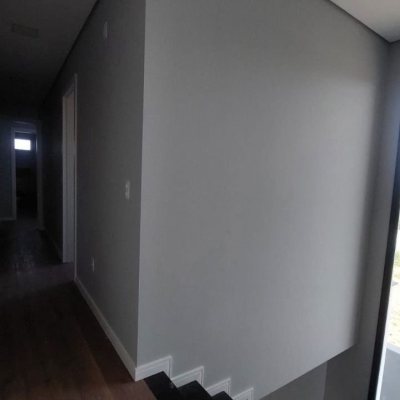 Casa Residencial com 122m², 3 quartos, 3 suítes, 2 garagens, no bairro Campeche em Florianópolis