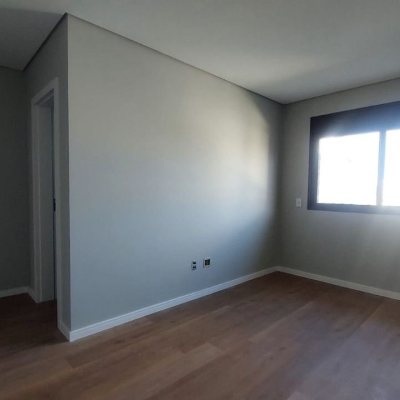 Casa Residencial com 122m², 3 quartos, 3 suítes, 2 garagens, no bairro Campeche em Florianópolis