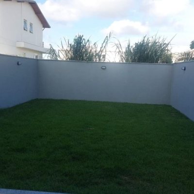 Casa Residencial com 122m², 3 quartos, 3 suítes, 2 garagens, no bairro Campeche em Florianópolis