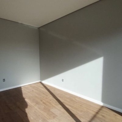 Casa Residencial com 122m², 3 quartos, 3 suítes, 2 garagens, no bairro Campeche em Florianópolis