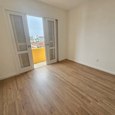 Apartamentos com 57m², 2 quartos, 1 garagem, no bairro Coqueiros em Florianópolis