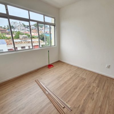 Apartamentos com 57m², 2 quartos, 1 garagem, no bairro Coqueiros em Florianópolis
