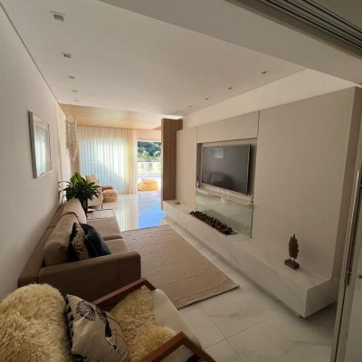 Cobertura com 257m², 3 quartos, 3 suítes, 2 garagens, no bairro Ingleses em Florianópolis