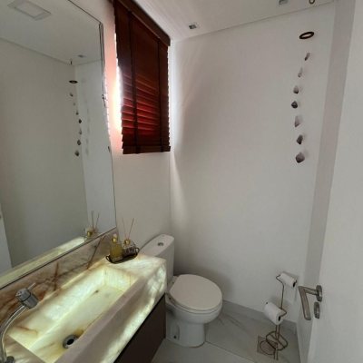 Cobertura com 257m², 3 quartos, 3 suítes, 2 garagens, no bairro Ingleses em Florianópolis