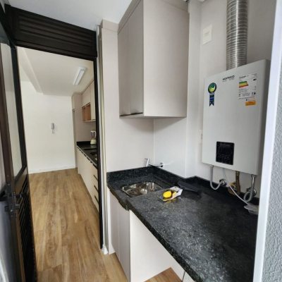Studio Residencial com 39m², 1 quarto, 1 garagem, no bairro Centro em Florianópolis