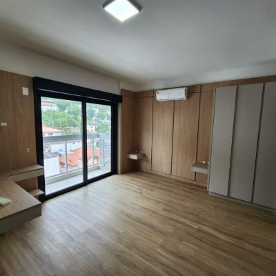 Studio Residencial com 39m², 1 quarto, 1 garagem, no bairro Centro em Florianópolis