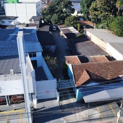 Terreno Comercial/Residencial com 1169m², no bairro Canto em Florianópolis