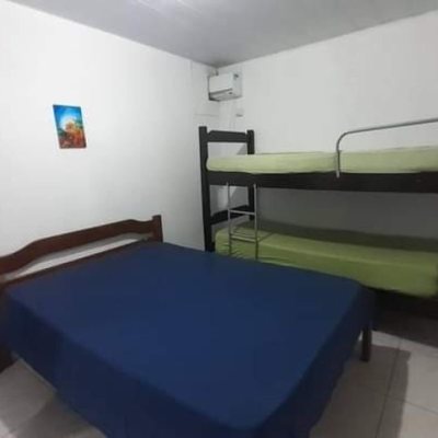 Casa Residencial/Comercial com 60m², 6 garagens, no bairro Rio Vermelho em Florianópolis