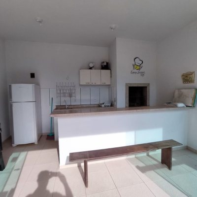 Casa Residencial com 327m², 5 quartos, 3 suítes, 4 garagens, no bairro Ingleses do Rio Vermelho em Florianópolis