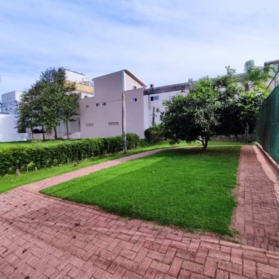 Casa Residencial com 327m², 5 quartos, 3 suítes, 4 garagens, no bairro Ingleses do Rio Vermelho em Florianópolis