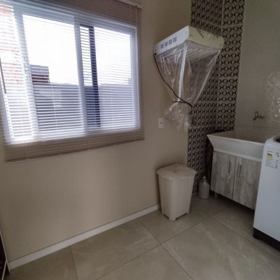 Casa Residencial com 327m², 5 quartos, 3 suítes, 4 garagens, no bairro Ingleses do Rio Vermelho em Florianópolis