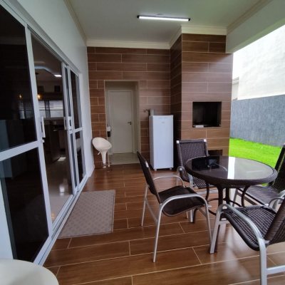 Casa Residencial com 327m², 5 quartos, 3 suítes, 4 garagens, no bairro Ingleses do Rio Vermelho em Florianópolis