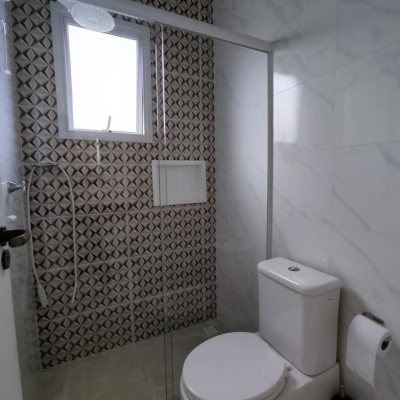 Casa Residencial com 327m², 5 quartos, 3 suítes, 4 garagens, no bairro Ingleses do Rio Vermelho em Florianópolis