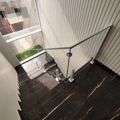 Casa Residencial com 327m², 5 quartos, 3 suítes, 4 garagens, no bairro Ingleses do Rio Vermelho em Florianópolis