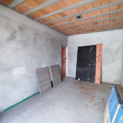 Casa Residencial com 327m², 5 quartos, 3 suítes, 4 garagens, no bairro Ingleses do Rio Vermelho em Florianópolis