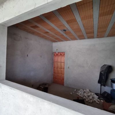 Casa Residencial com 327m², 5 quartos, 3 suítes, 4 garagens, no bairro Ingleses do Rio Vermelho em Florianópolis