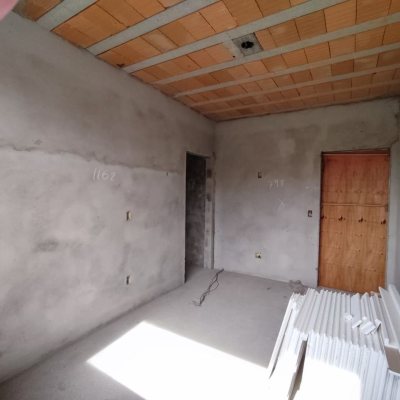 Casa Residencial com 327m², 5 quartos, 3 suítes, 4 garagens, no bairro Ingleses do Rio Vermelho em Florianópolis