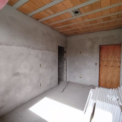 Casa Residencial com 327m², 5 quartos, 3 suítes, 4 garagens, no bairro Ingleses do Rio Vermelho em Florianópolis