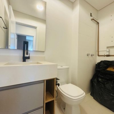 Apartamentos com 98m², 3 quartos, 2 suítes, 2 garagens, no bairro Pedra Branca em Palhoça