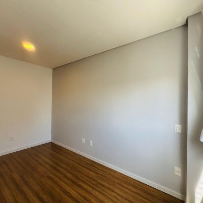 Apartamentos com 98m², 3 quartos, 2 suítes, 2 garagens, no bairro Pedra Branca em Palhoça