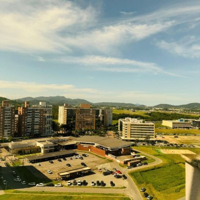 Apartamentos com 98m², 3 quartos, 2 suítes, 2 garagens, no bairro Pedra Branca em Palhoça