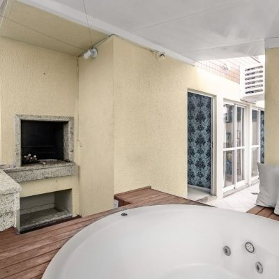 Cobertura com 76m², 2 quartos, 1 garagem, no bairro Jurerê Internacional em Florianópolis