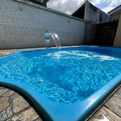 Casa Residencial com 50m², 2 quartos, 2 garagens, no bairro Forquilhinhas em São José