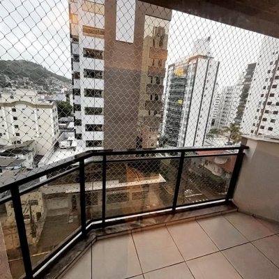 Apartamentos com 140m², 3 quartos, 2 suítes, 2 garagens, no bairro Centro em Florianópolis