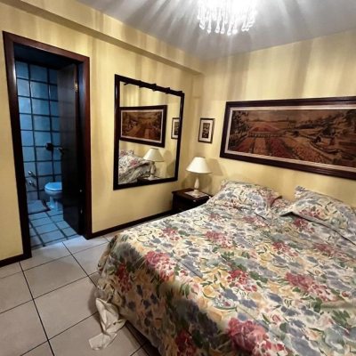 Apartamentos com 140m², 3 quartos, 2 suítes, 2 garagens, no bairro Centro em Florianópolis