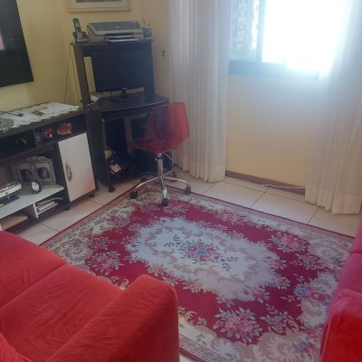 Apartamentos com 140m², 3 quartos, 2 suítes, 2 garagens, no bairro Centro em Florianópolis