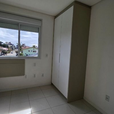 Apartamentos com 71m², 3 quartos, 1 suíte, 1 garagem, no bairro Canasvieiras em Florianópolis