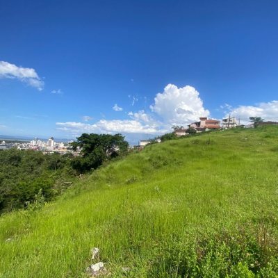 Terreno Comercial/Residencial com 10100m², no bairro Boa Vista em Biguaçu