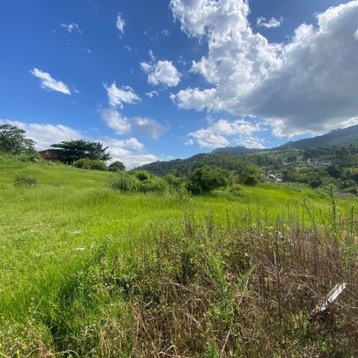 Terreno Comercial/Residencial com 10100m², no bairro Boa Vista em Biguaçu