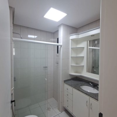 Apartamentos com 88m², 3 quartos, 1 suíte, 1 garagem, no bairro Centro em Florianópolis
