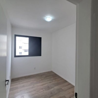 Apartamentos com 88m², 3 quartos, 1 suíte, 1 garagem, no bairro Centro em Florianópolis
