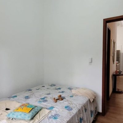 Casa Residencial com 162m², 4 quartos, 1 suíte, 3 garagens, no bairro Campeche em Florianópolis