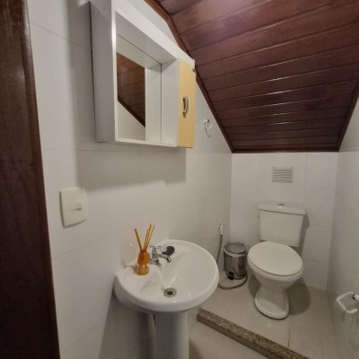 Casa em Condomínio com 517m², 5 quartos, 3 suítes, 4 garagens, no bairro Sambaqui em Florianópolis